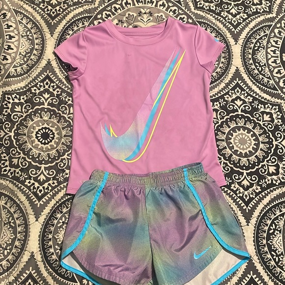 Nike Other - Nike (girls 6x) set